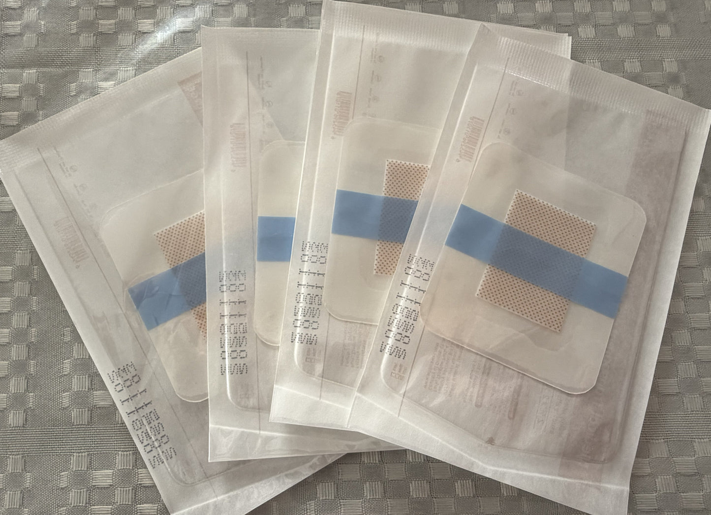 Transparent wound dressing